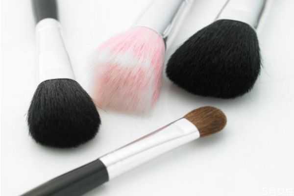 化妆刷毛毛炸开了怎么解决