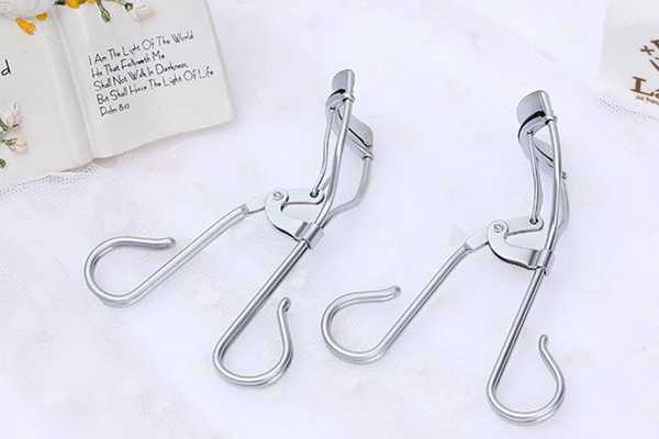 睫毛夹为什么夹不翘