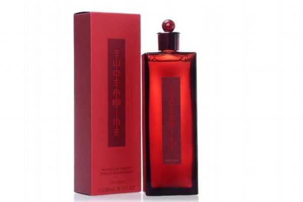 化妆水涂抹时起白沫沫是怎么回事？化妆水为什么起沫