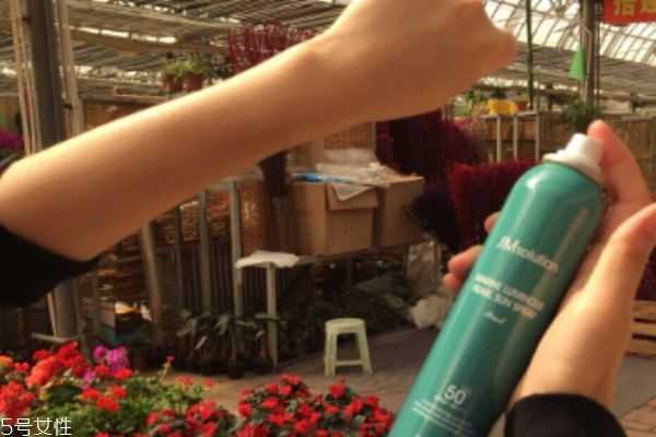 jm防晒喷雾可以喷脸吗 jm防晒喷雾可以喷脸吗