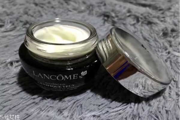 兰蔻小黑瓶眼霜适合多大年龄 兰蔻小黑瓶眼霜适用年龄