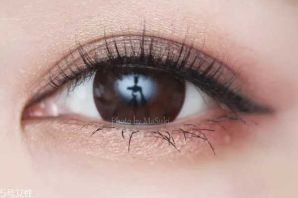 秋冬眼影颜色搭配 手残党也能轻松学会