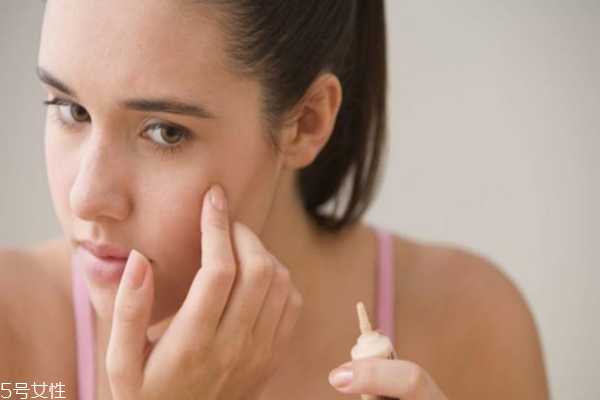 脸色暗黄怎么变白最快