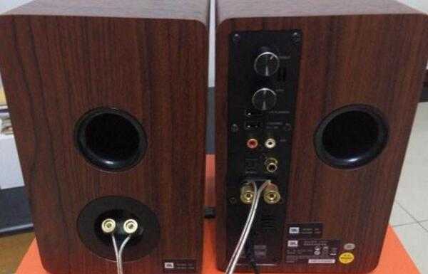 jblcm220属于什么档次 jblcm220属于什么档次