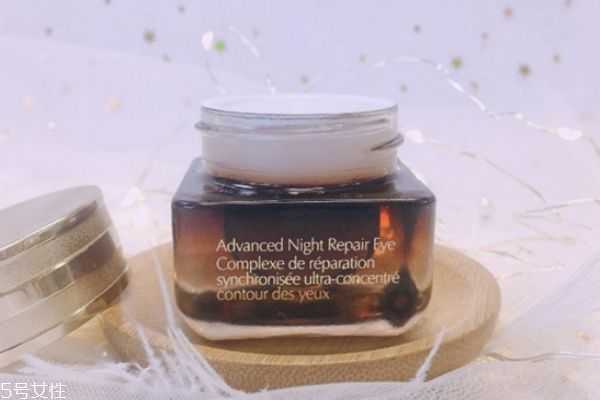 雅诗兰黛眼霜新款老款区别 雅诗兰黛眼霜新款老款区别