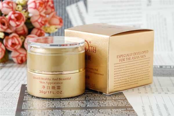 晚霜是睡觉前用吗？晚霜正确使用方法