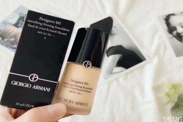 粉底液会伤害皮肤吗?粉底液可以天天使用吗 粉底液会伤害皮肤吗?粉底液可以天天使用吗