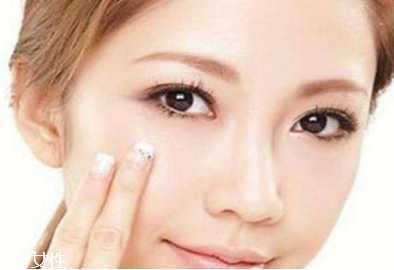 眼霜在护肤的哪一步？眼霜在护肤的第几步用