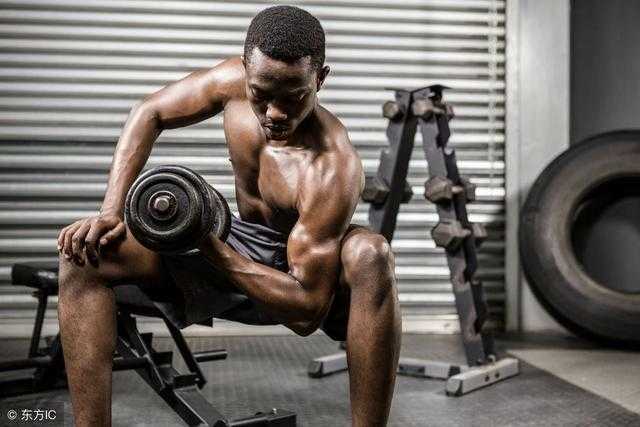 第一次去健身房带什么东西?去健身房带什么你知道吗? 第一次去健身房带什么东西?去健身房带什么你知道吗?