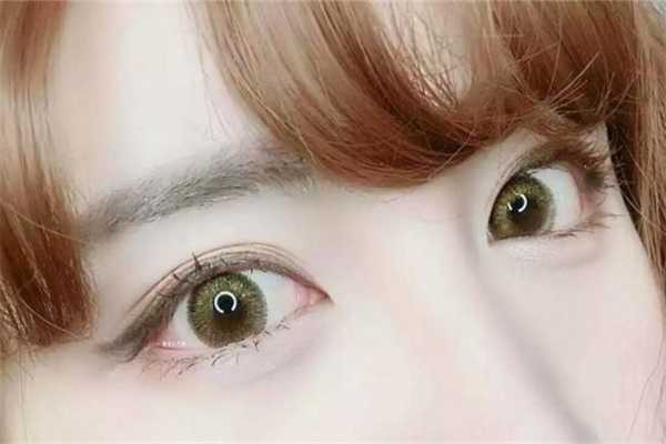 美瞳的含水量多少为合适 美瞳含水量38还是40好