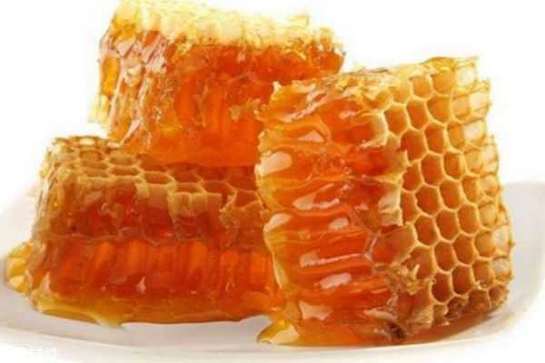 蜂胶的作用与功效 蜂胶可以美容护肤