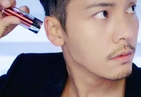 美宝莲小灯管唇膏共有几个颜色 美宝莲小灯管唇膏共有几个颜色