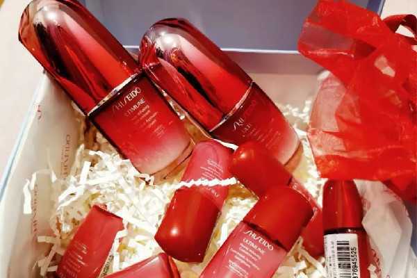 45岁能使用资生堂红腰子吗