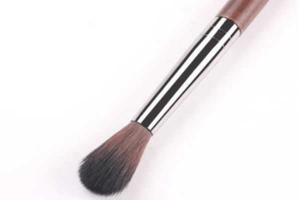 化妆刷多久洗一次 洗化妆刷浸泡多久再洗