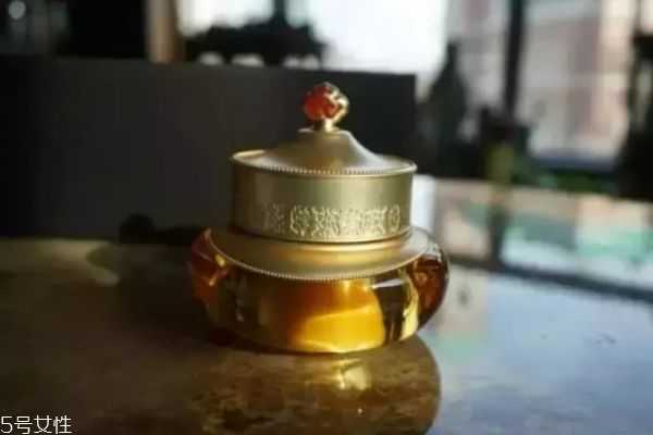 滋润型面霜有哪些 秋冬适合的面霜