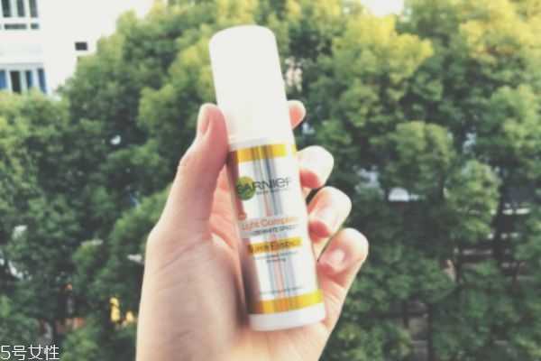 卡尼尔美白精华成分 卡尼尔美白精华成分