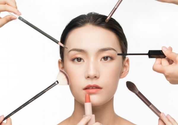 底妆怎么上才服帖 底妆怎么上才服帖