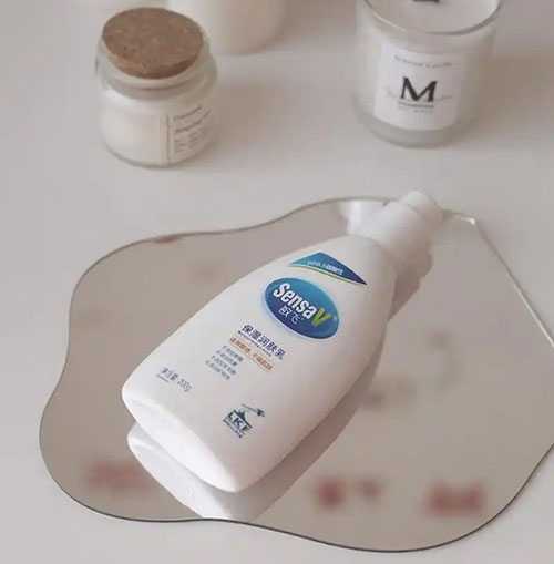 润肤乳变成小颗粒正常吗