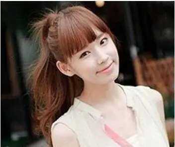 长脸适合高扎蓬松卷发马尾吗？分享适合长脸女士的9款发型