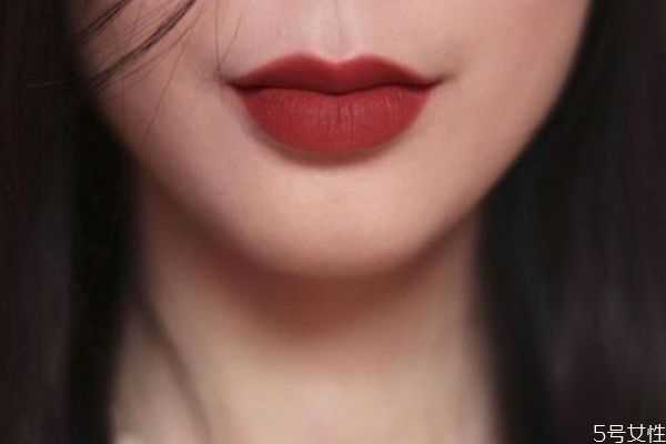 黄皮女生怎么选口红？黄皮素颜必入的口红