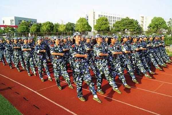 军训防晒霜防晒指数怎么选 军训防晒霜防晒指数怎么选