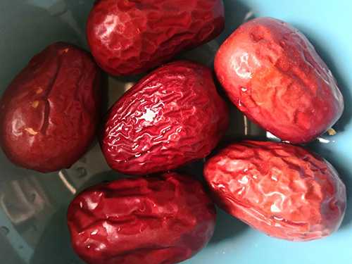 和田大枣和若羌灰枣哪个好?若羌灰枣与阿克苏灰枣哪个好 和田大枣和若羌灰枣哪个好?若羌灰枣与阿克苏灰枣哪个好