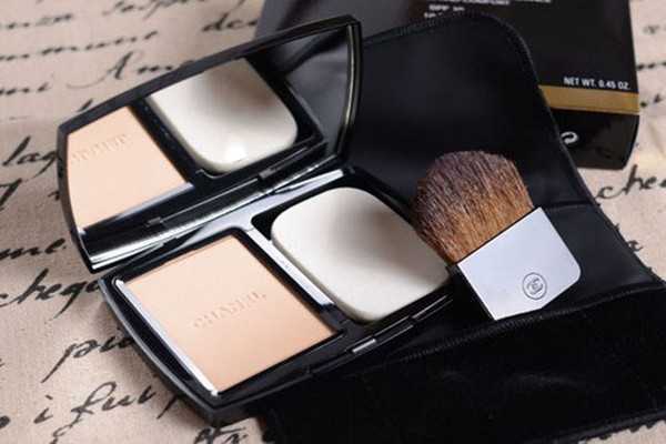 香奈儿青春彩柔润粉饼好用吗?怎么样 香奈儿青春彩柔润粉饼好用吗?怎么样