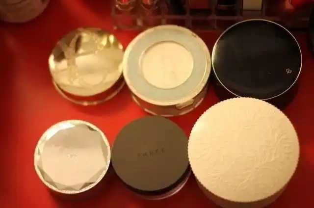 蜜粉可以每天都用吗 蜜粉可以每天都用吗