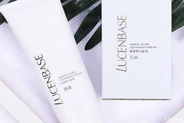 透真洗面奶好用吗？透真洗面奶有致痘成分吗