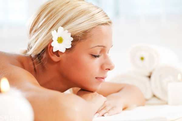 生活中如何控油祛痘