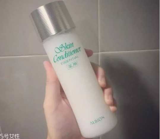 爽肤水哪个牌子好用