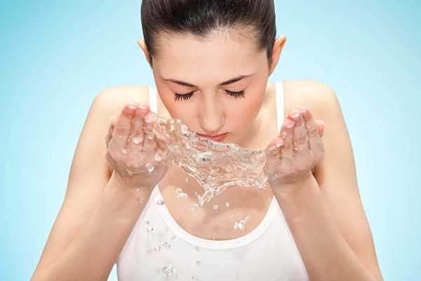 去角质洗面奶可以天天用吗 去角质洗面奶可以天天用吗