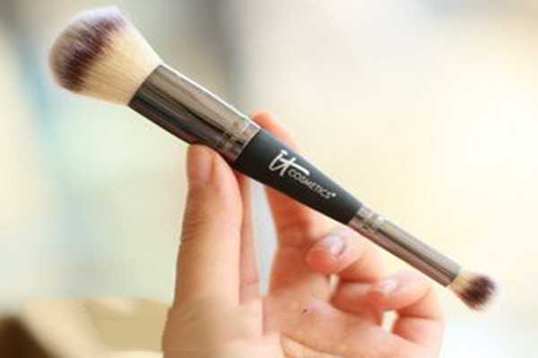 什么样的鼻影刷好用？什么形状的鼻影刷好用