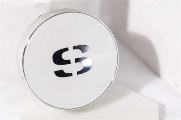 sisley追光气垫怎么用？希思黎追光气垫使用方法