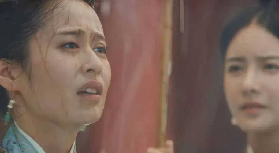 下雨天化妆容易花吗 下雨天化妆容易花吗