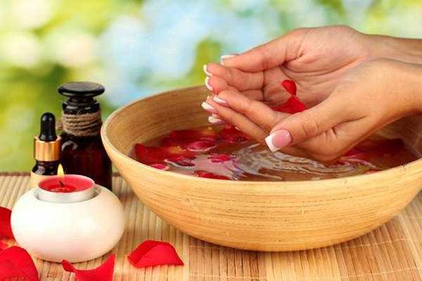 护手霜什么时候涂最好 护手霜什么时候涂最好