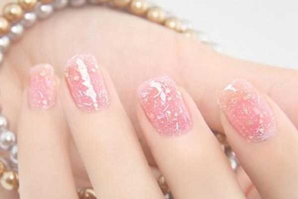 指甲油有没有毒