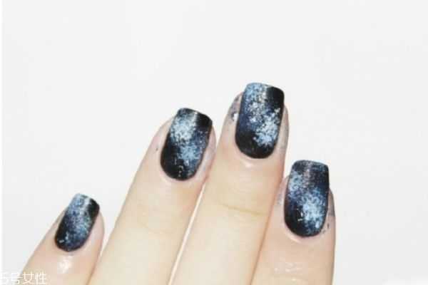 晕染美甲怎么做？梦幻星座美甲教程