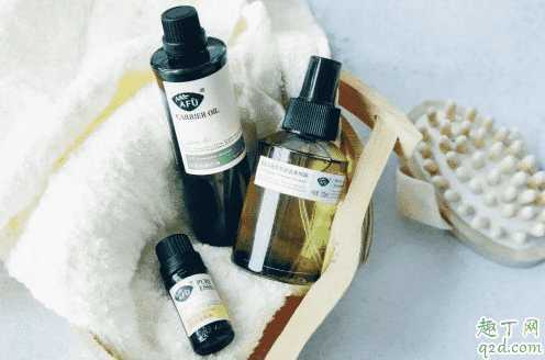 阿芙荷荷巴油去黑头效果好吗?阿芙荷荷巴油怎么去黑头 阿芙荷荷巴油去黑头效果好吗?阿芙荷荷巴油怎么去黑头