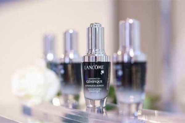 兰蔻小黑瓶为什么用了脸上有点刺痛