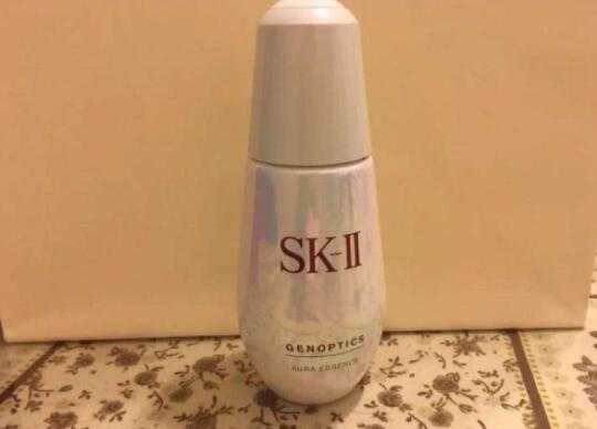 sk2小灯泡和小银瓶可以同时使用吗