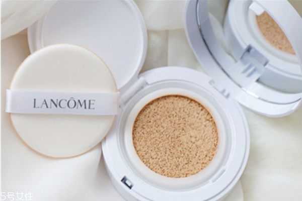 气垫bb和气垫cc的区别