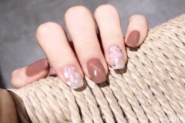 卸甲水保质期多久？卸甲水过期了还能用吗