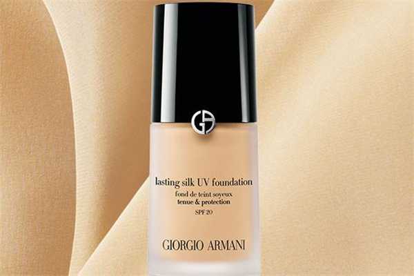 阿玛尼纯净持妆粉底液好用吗?适合什么肤质 阿玛尼纯净持妆粉底液好用吗?适合什么肤质