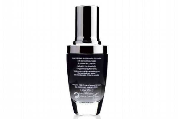 肌底液和精华液区别 用完肌底液还需要用精华液吗	