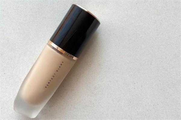 完美日记深水弹粉底液怎么样？完美日记深水弹粉底好用吗