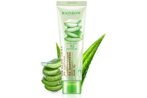 用芦荟胶之前要洗脸吗 用芦荟胶之前要洗脸吗