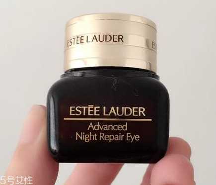 眼睛浮肿用什么眼霜好 眼睛浮肿用什么眼霜好