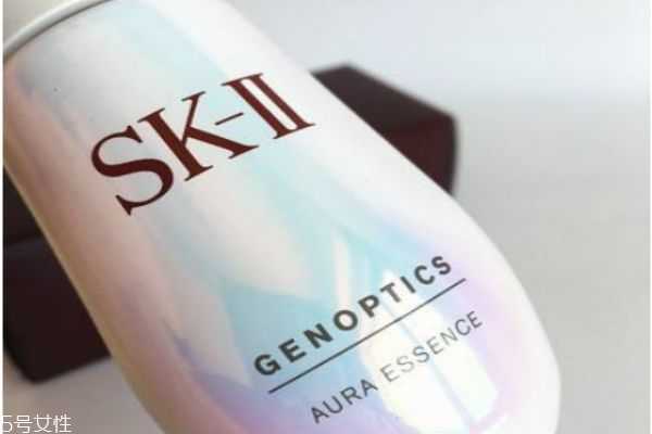 sk2小灯泡味道是香的吗