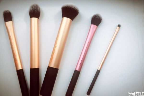 鼻影刷和高光刷的区别 鼻影刷和高光刷的区别